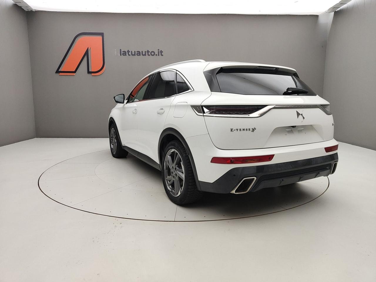 DS7 Crossback DS7 CROSSBACK 1.6 E-TENSE PHEV 300CV BUSINESS 4X4 AUTO