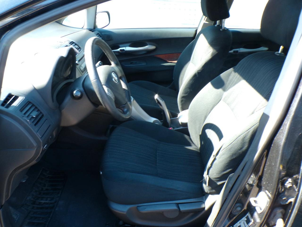 Auris 2.0 D-4D 5 porte Sol