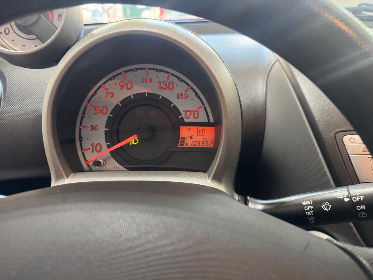 Peugeot 107 1.0 68CV 5p. Sweet Years 2Tronic