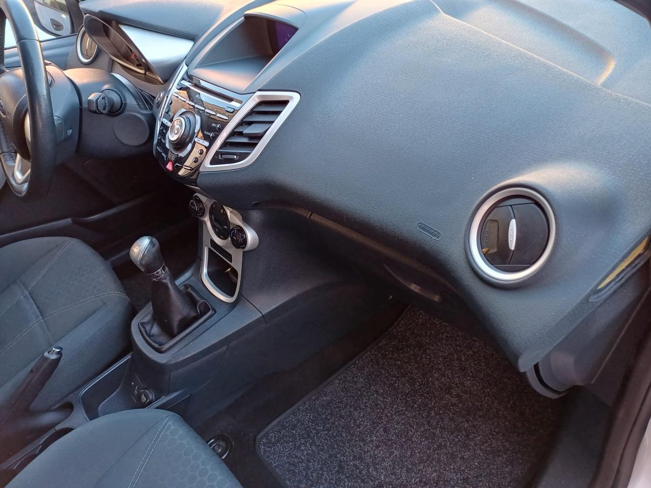 Ford Fiesta 1.4 TDCi 5 p Titanium - 2013