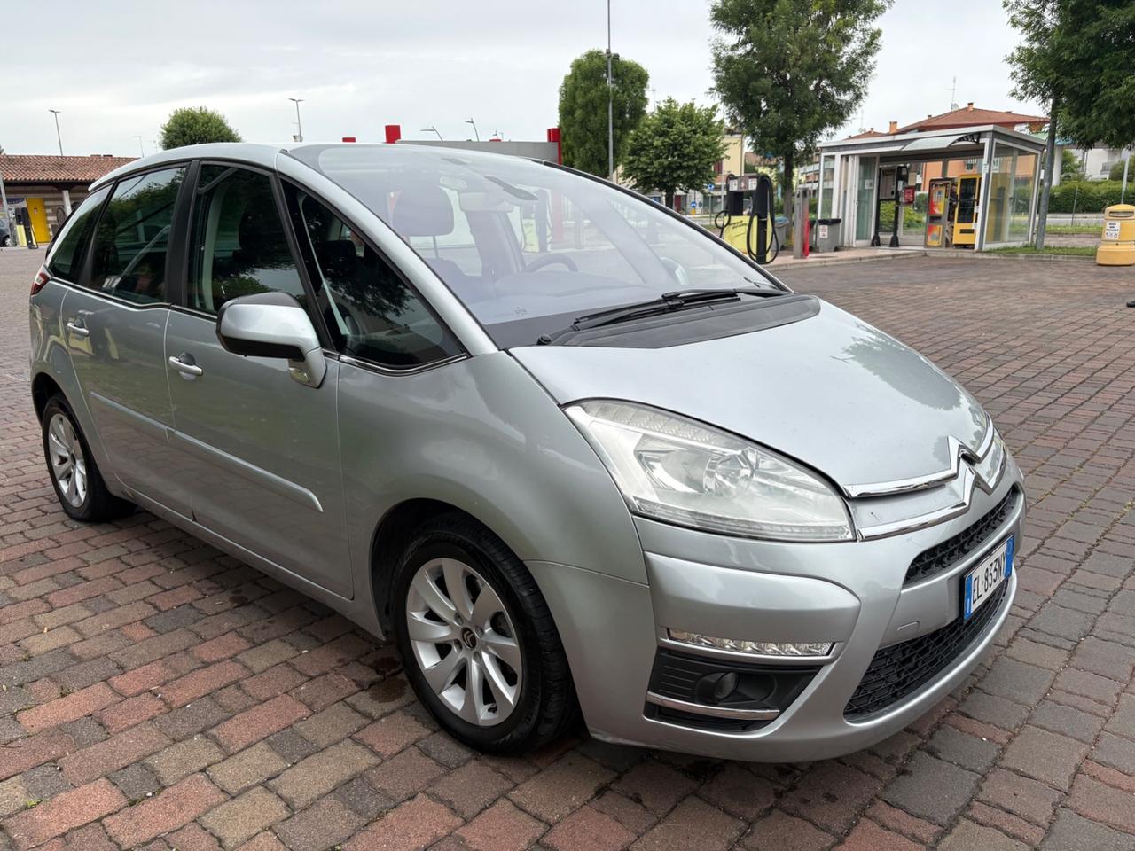 Citroen C4 Picasso 1.6 E-HDI OK per neopatentati!!