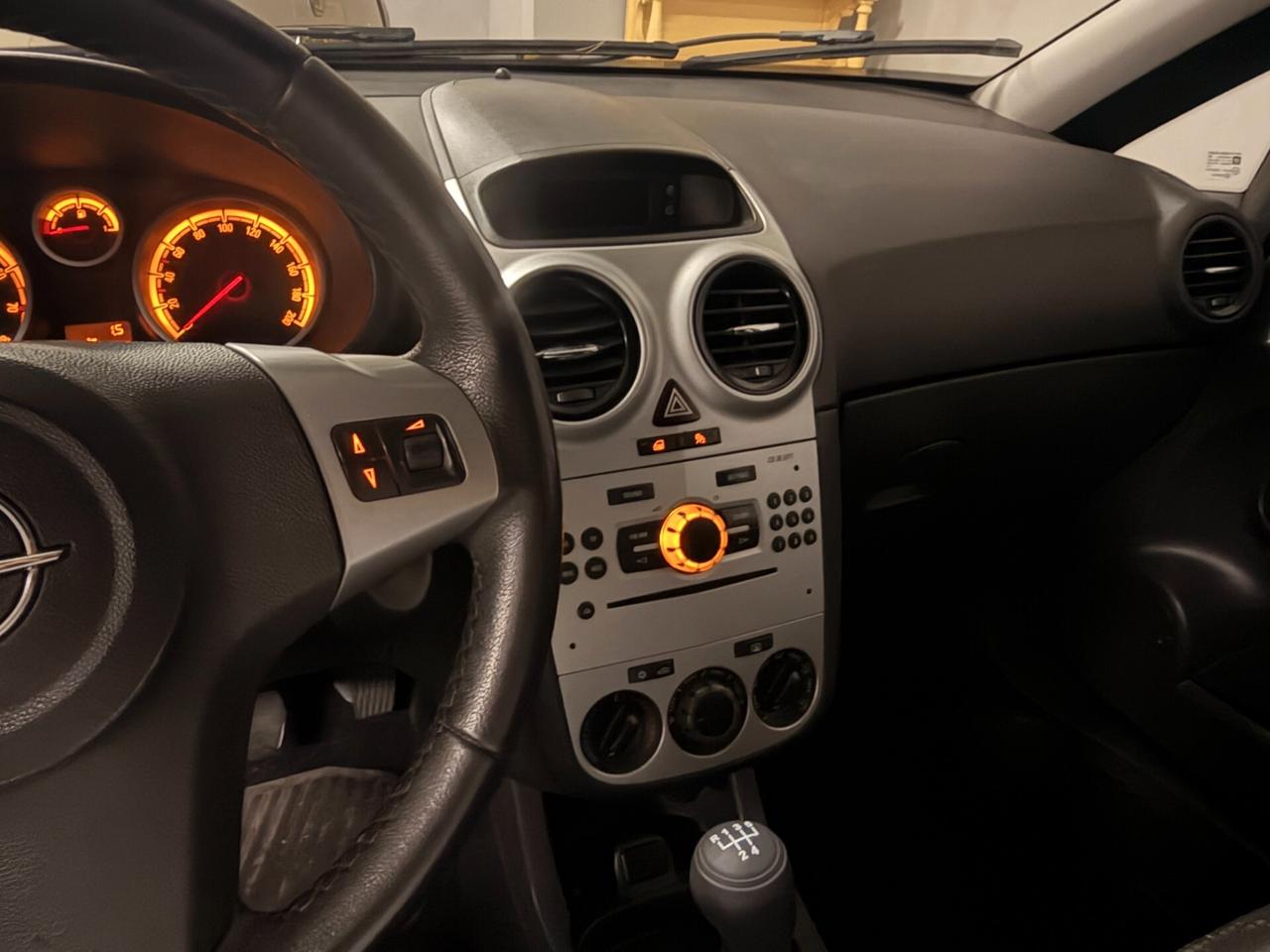 Opel Corsa 1.2 85CV 5 porte GPL-Sport