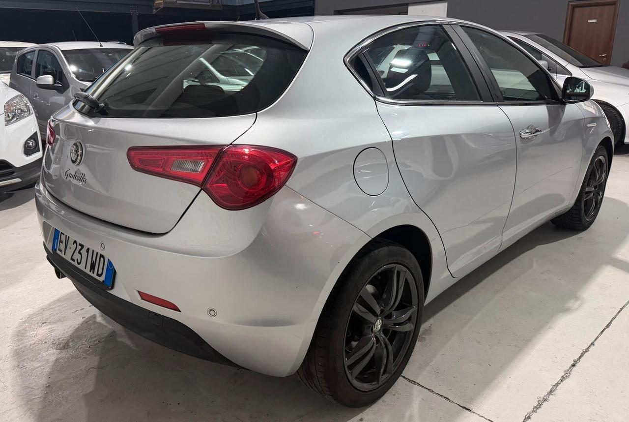 Alfa Romeo Giulietta Neopatentati Diesel
