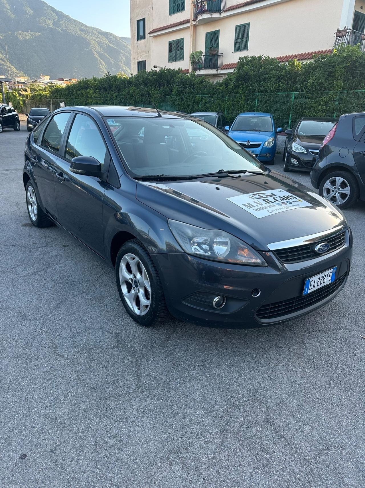 Ford Focus 1.6 (115CV) 5p. Bz.- GPL Titanium