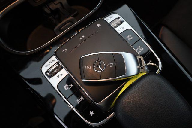 MERCEDES-BENZ A 180 A 220 Automatic 4Matic Premium
