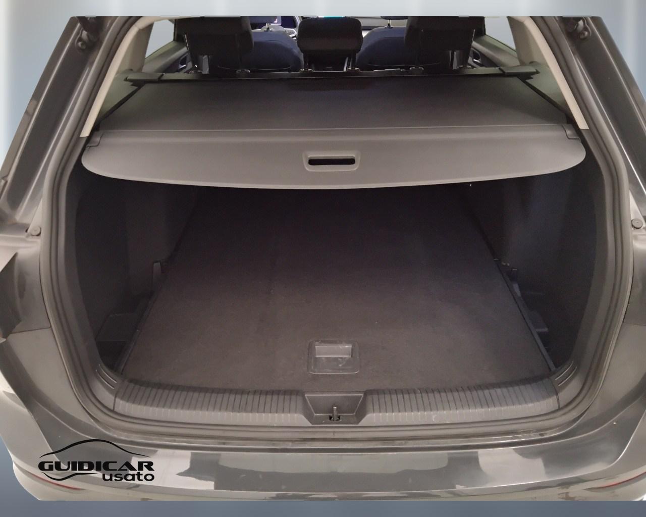 VOLKSWAGEN Golf VIII 2020 Variant - Golf Variant 2.0 tdi Life 115cv dsg