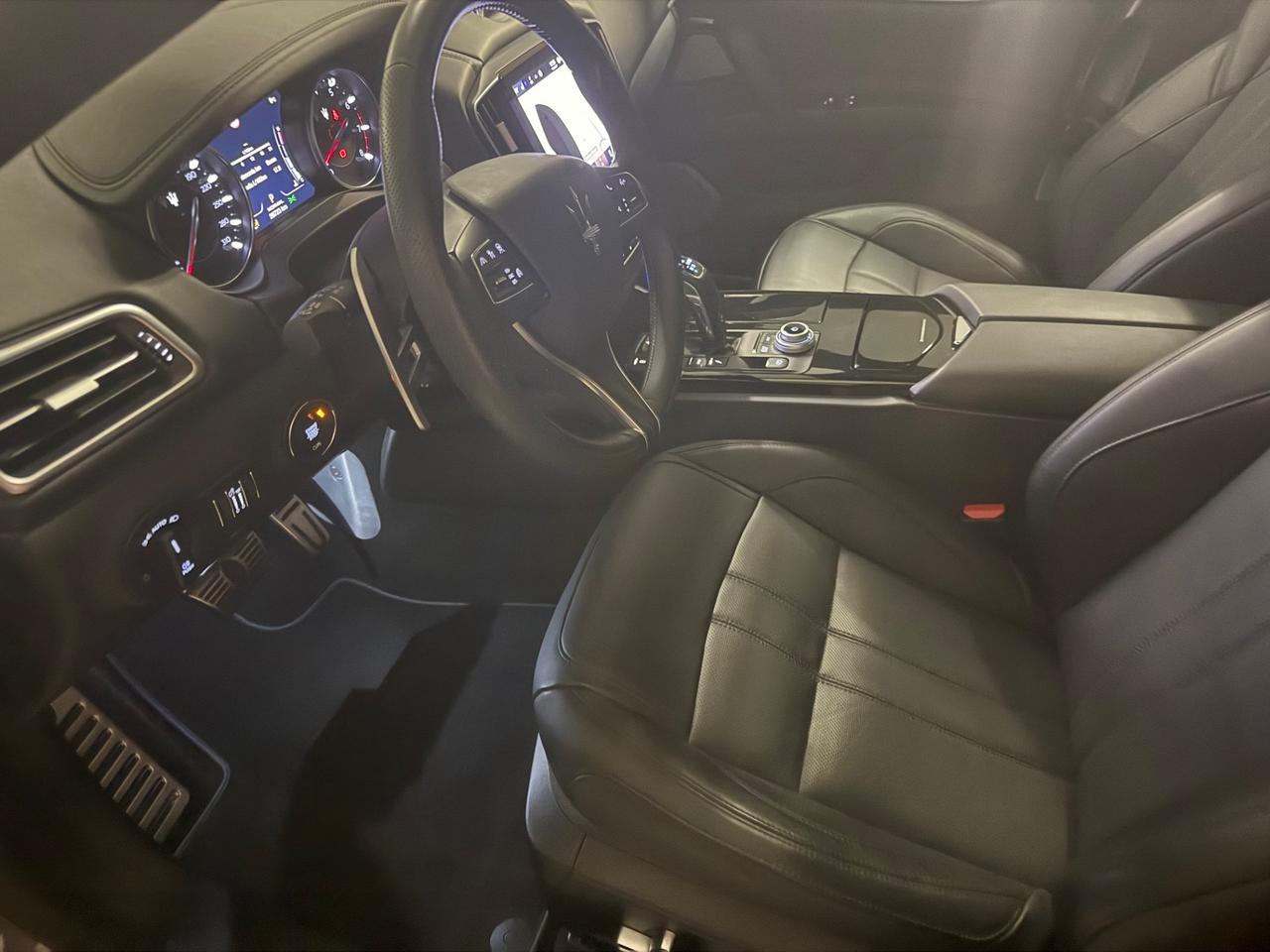 Maserati Ghibli V6 Modena