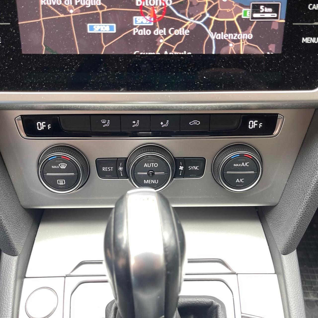 Volkswagen Passat 1.6 TDI 120cv DSG Executive