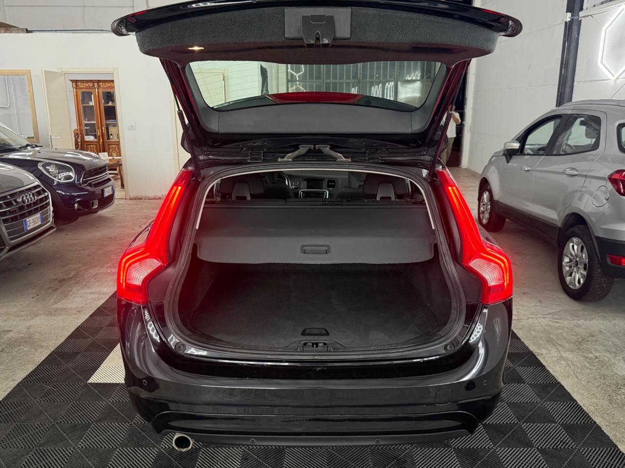 Volvo V60 D2 Momentum