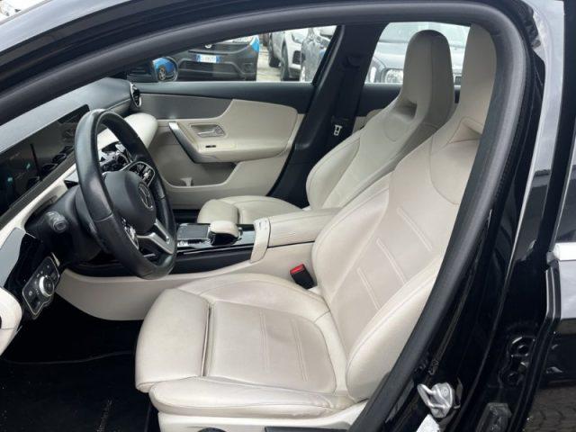 MERCEDES-BENZ A 180 d Automatic Sport *PELLE, NAVI*