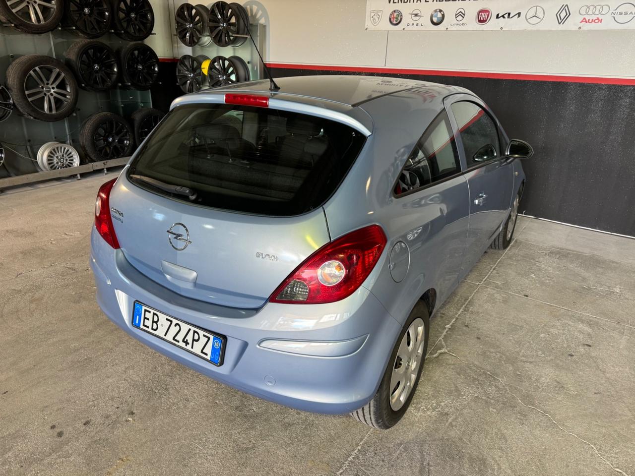 Opel Corsa 1.2 Benz/GPL ADATTA ANCHE NEOPATENTATI