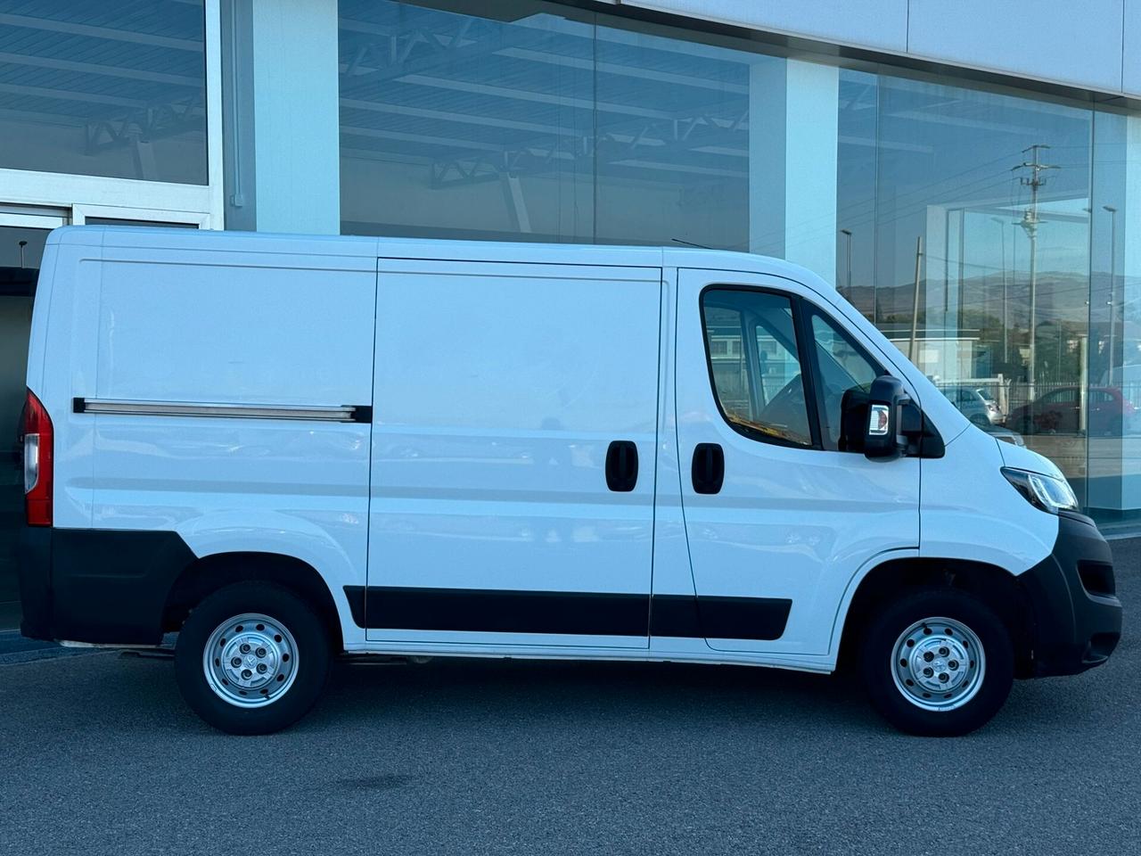 Peugeot Boxer 333 L1H1 2.0 BlueHDi 160CV S&S PREMIUM,