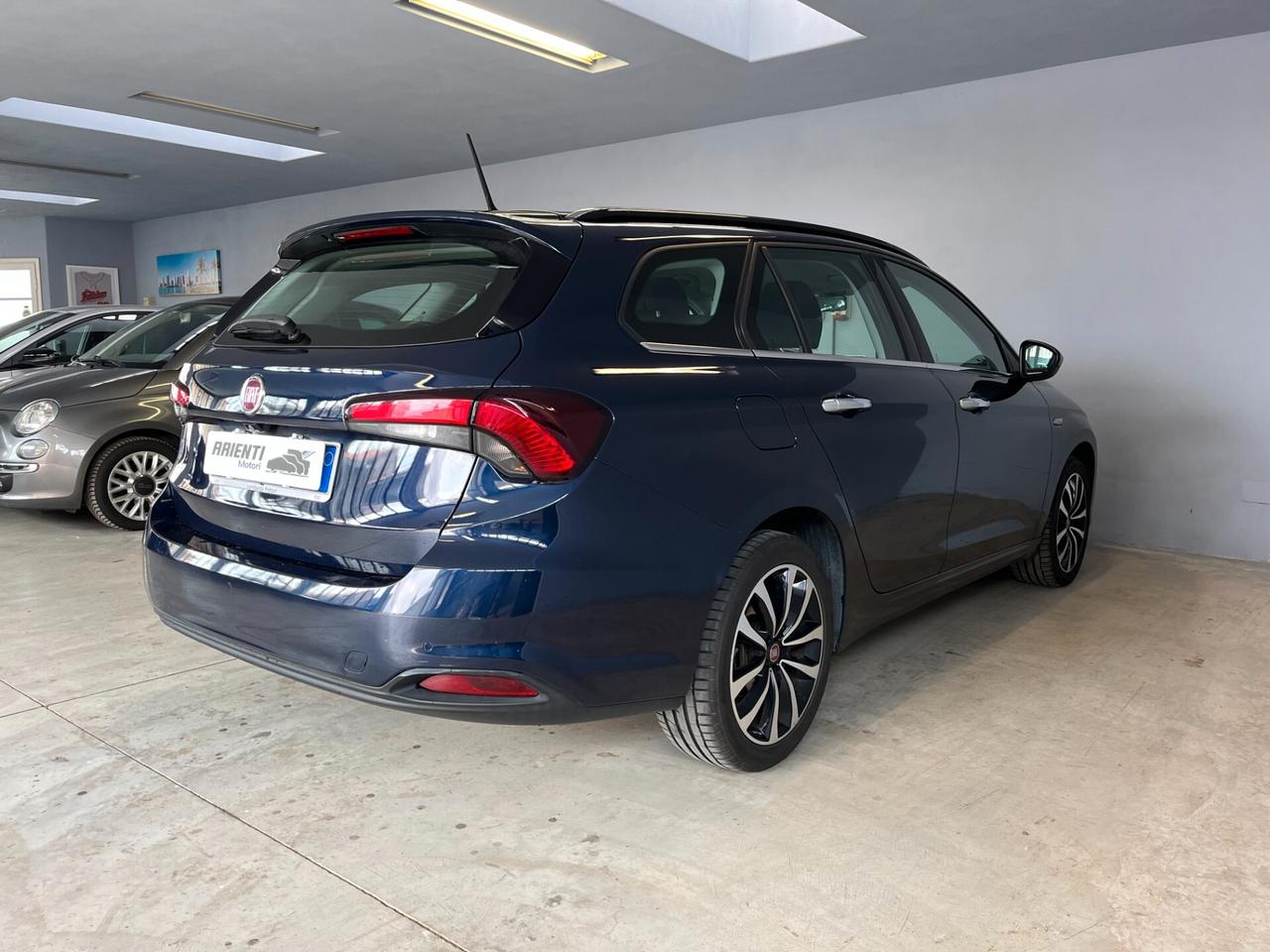 Fiat Tipo 1.6cc MJET 120cv LOUNGE - STATIONWAGON