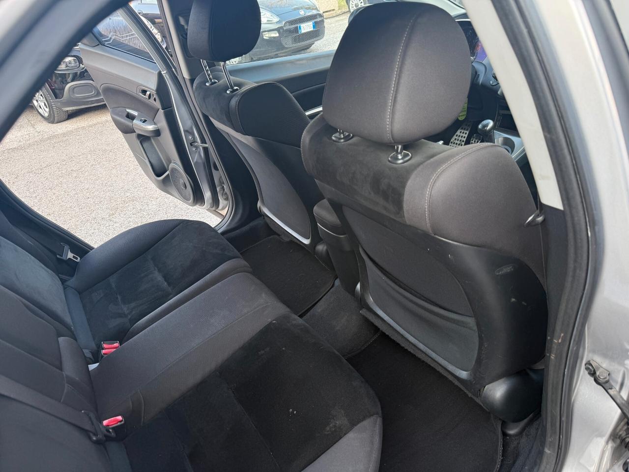 " UNA BOMBA " Honda Civic 1.4 i-VTEC 5p. Elegance