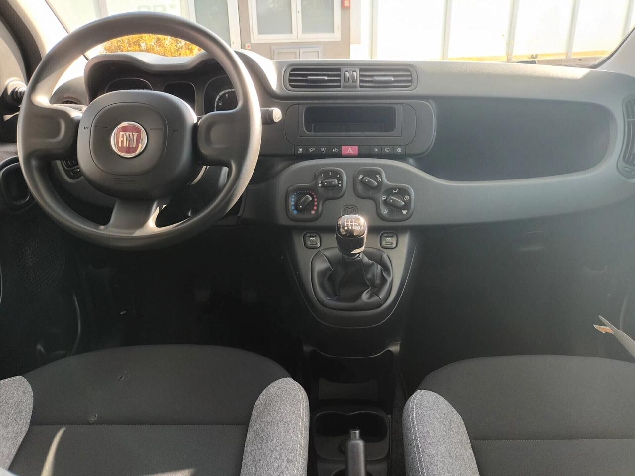 Fiat Panda 1.0 Firefly S&S Hybrid 70 CV