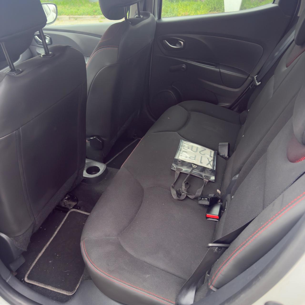 Renault Clio 1.2 75CV 5 porte