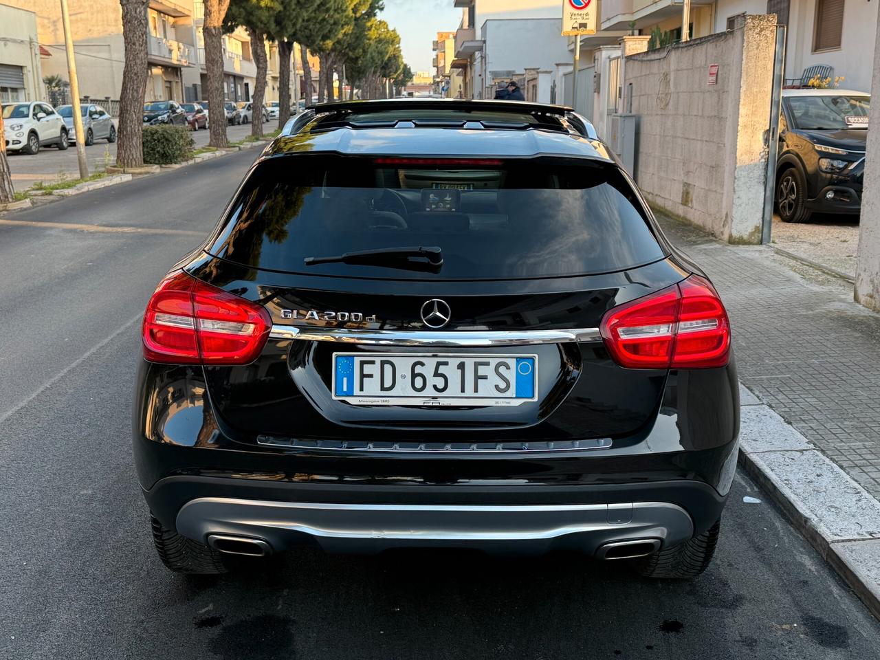 Mercedes GLA 200 d Autom Enduro *TETTO - 2016
