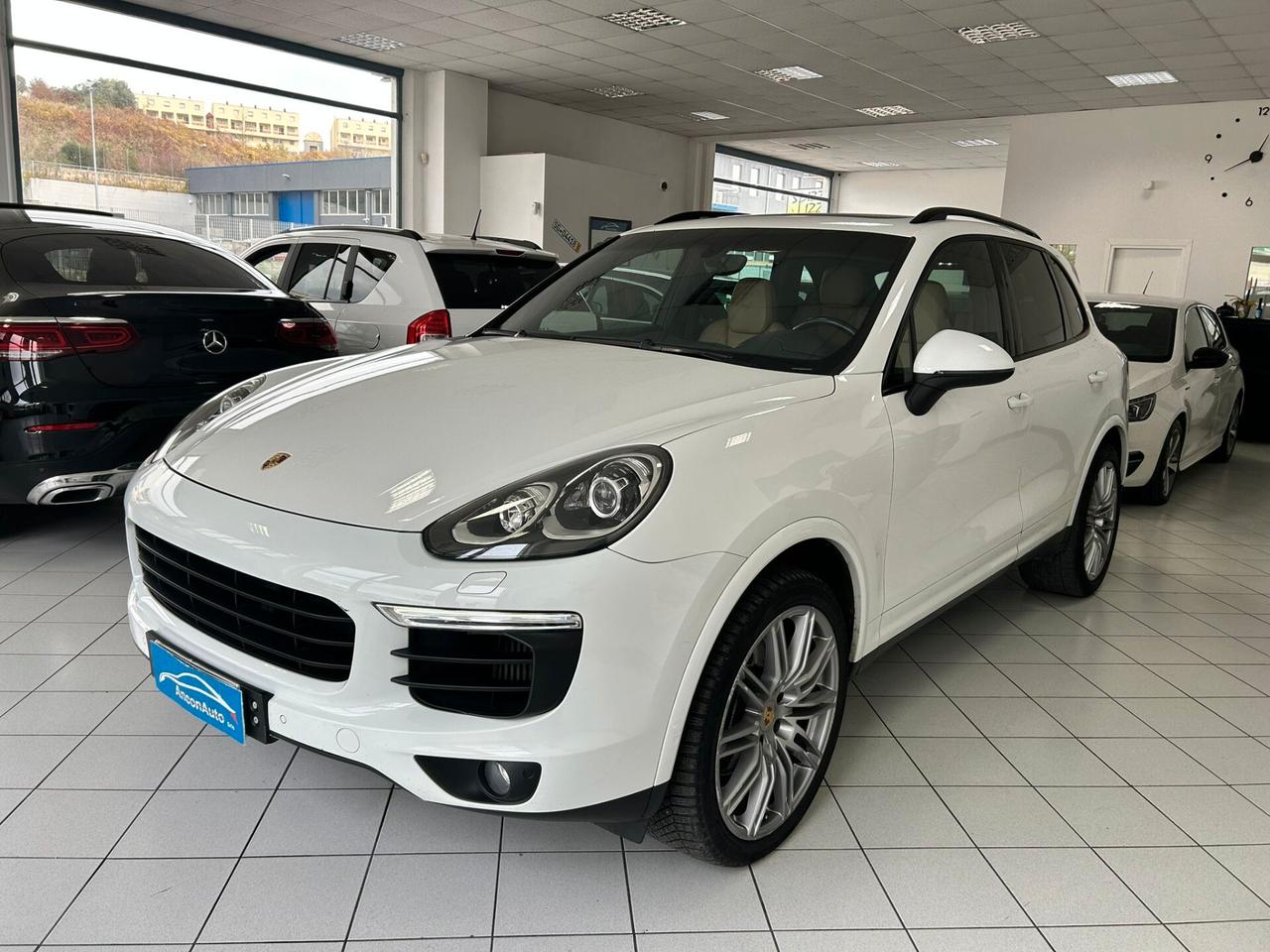 Porsche Cayenne 3.0 DIESEL PLATINUM EDITION 262CV 2017