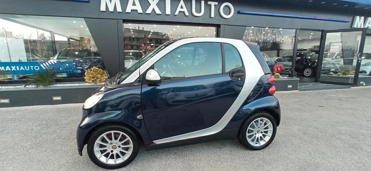 Smart ForTwo 1000 52 kW coupé passion LEGGI!
