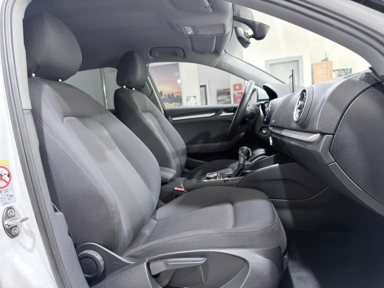 AUDI A3 SPB 35 2.0TDI 150cv S-LINE S-TRONIC