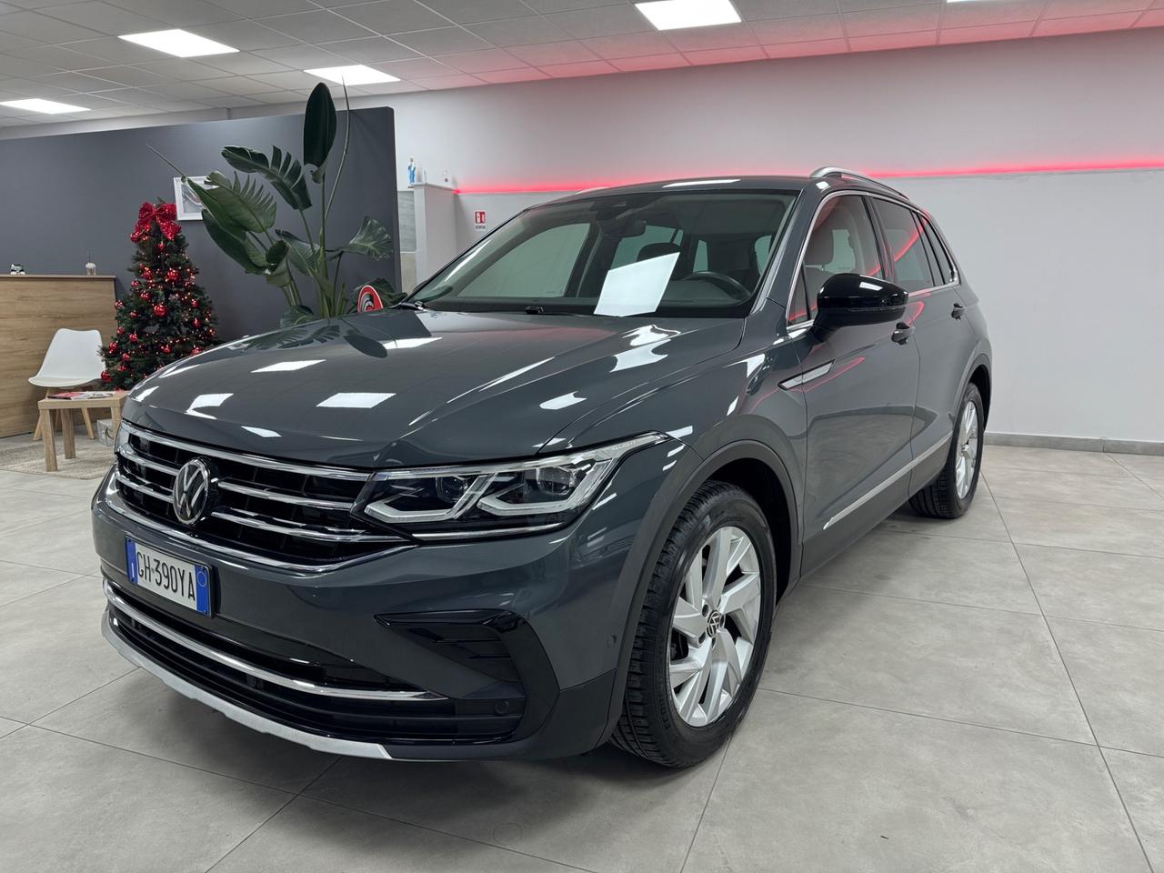 Volkswagen Tiguan 2.0 TDI 150 CV SCR DSG Elegance