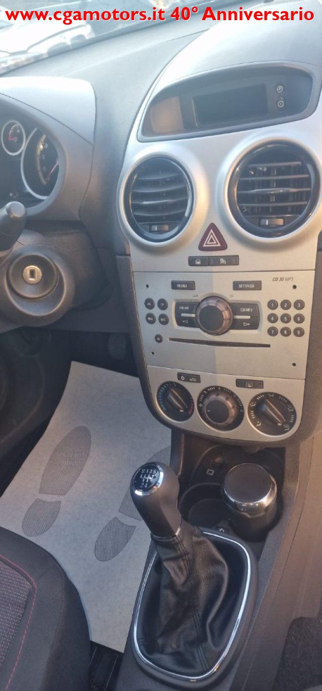 OPEL Corsa 1.2 3 porte Club