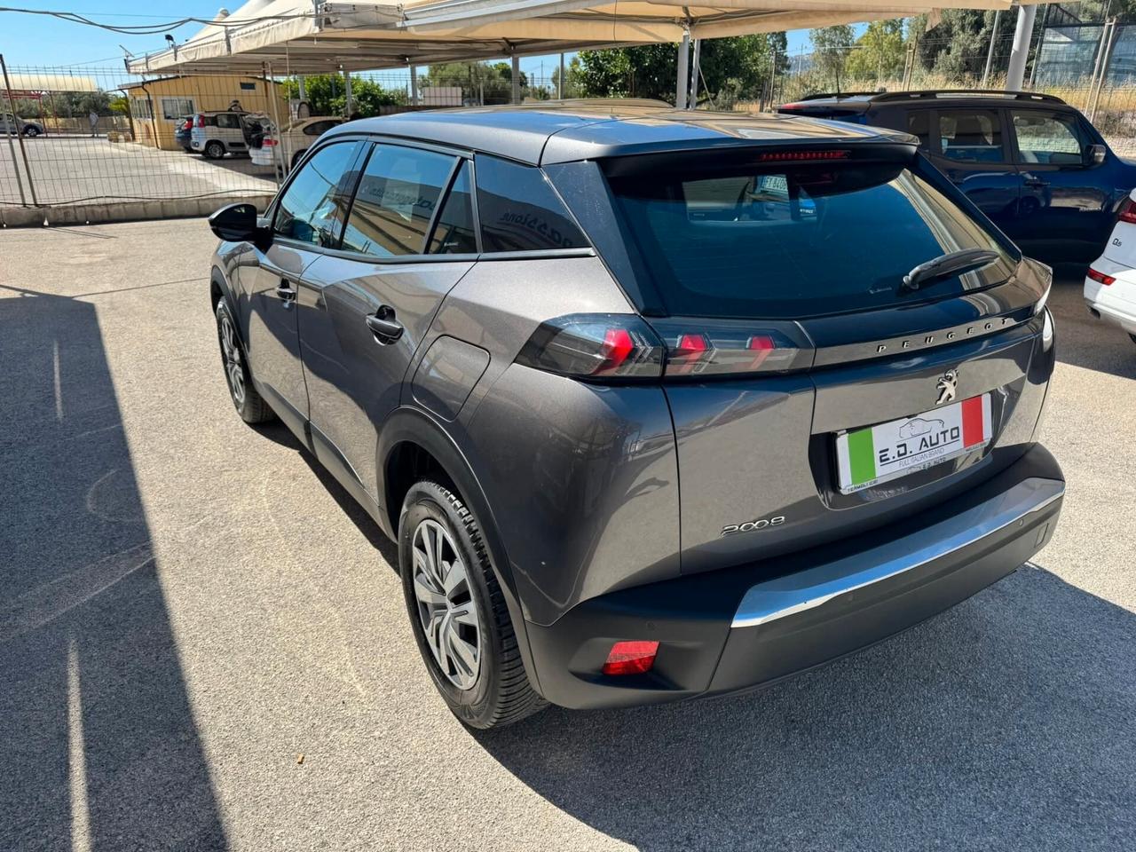 PEUGEOT 2008 1.2 PURETECH 100CV UNICO PROPRIETARIO