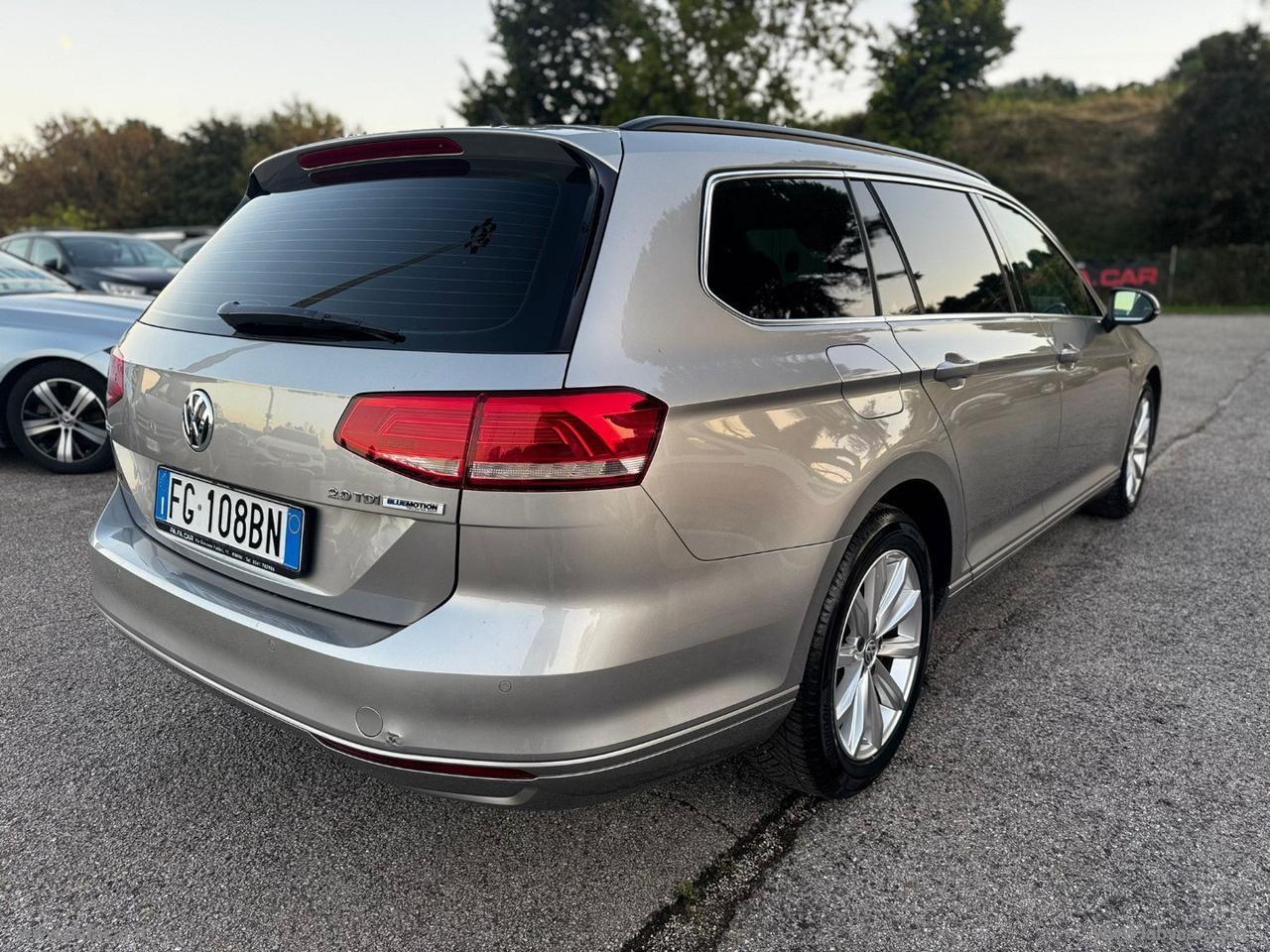 VOLKSWAGEN Passat Variant 2.0 TDI DSG Highline BMT