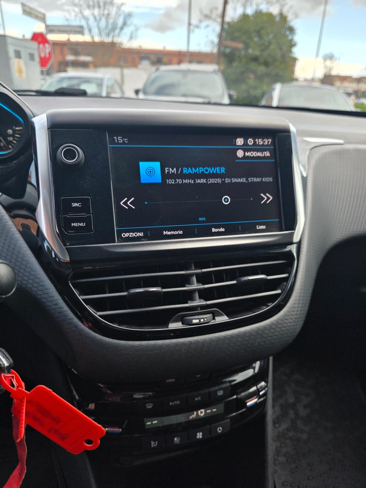 Peugeot 2008 1.6 BlueHDi 100 Allure