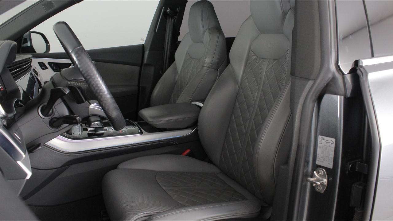 AUDI Q8 I 2018 - Q8 50 3.0 tdi mhev Sport quattro tiptronic