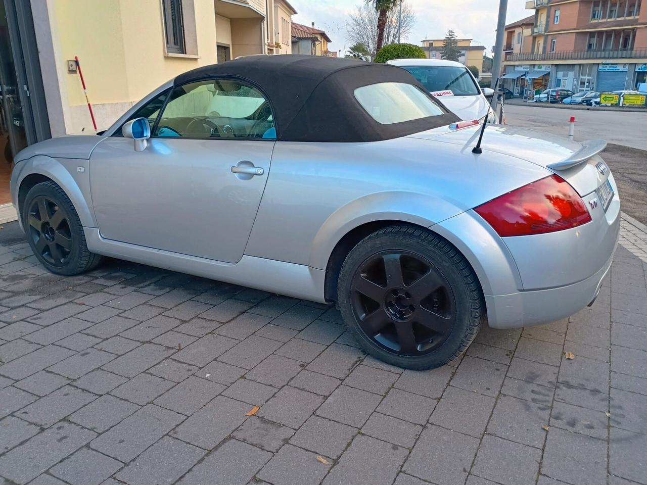 Audi TT Roadster 1.8 T 20V 179 CV cat