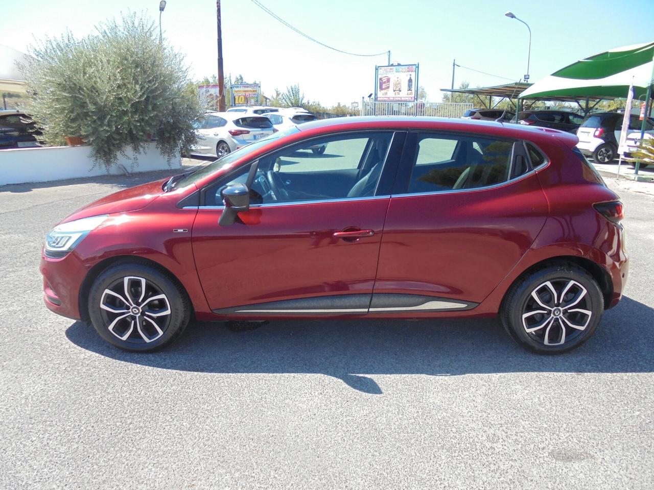 Renault Clio TCe 12V 75 CV 5 porte Moschino Life