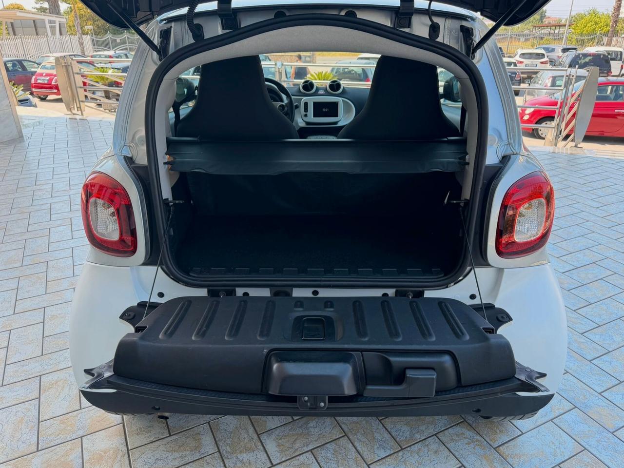 Smart ForTwo 1.0 71 coupé Passion - bianco opaco