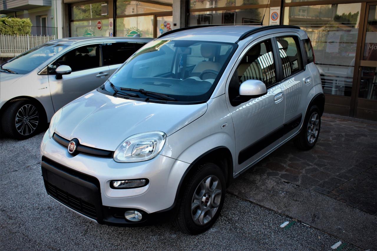 Fiat Panda 0.9 TwinAir Turbo S&S 4x4 Gancio Traino