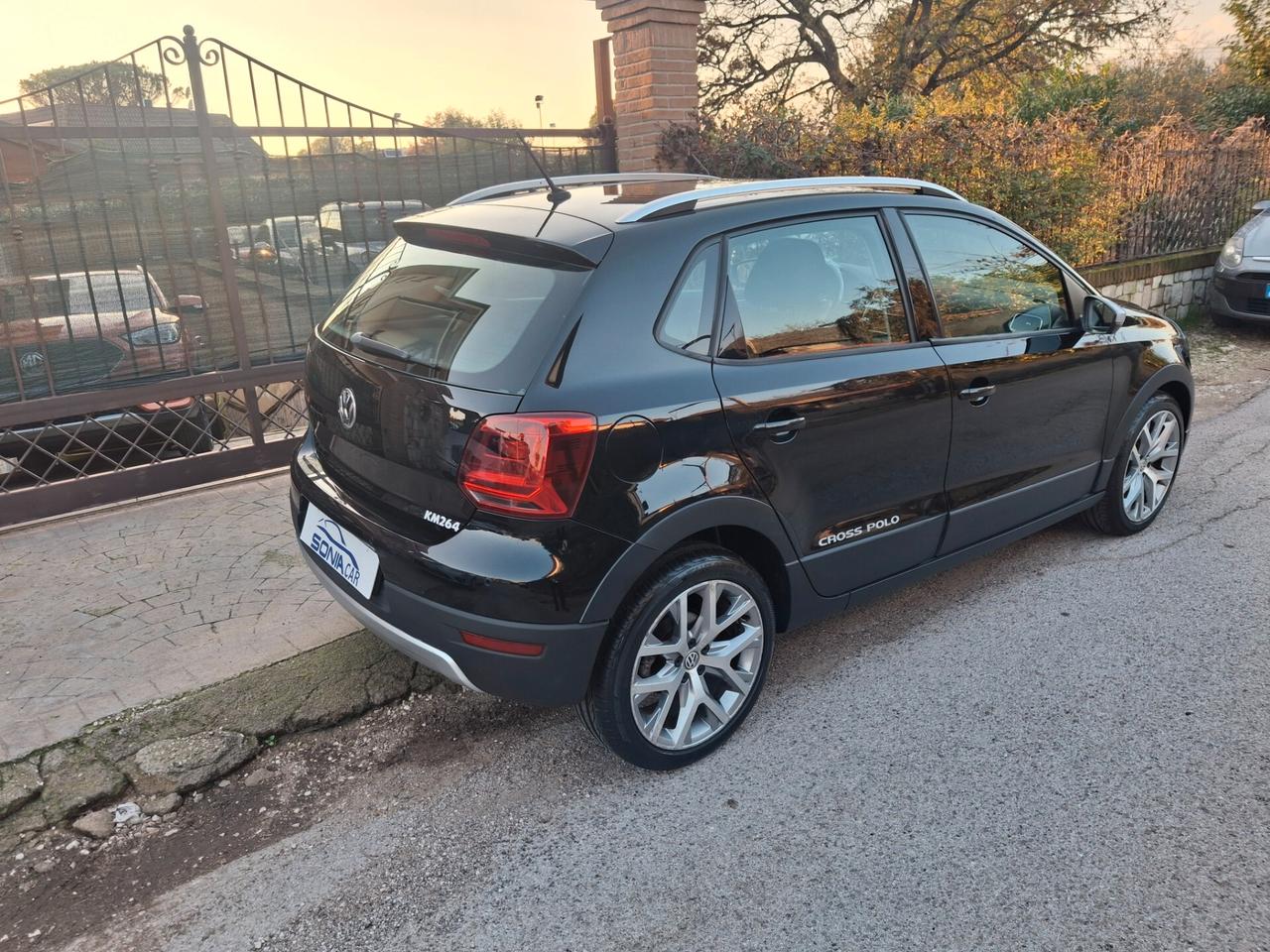 Volkswagen Polo 1.4 TDI 90 CV DSG 5p. Modello Cross automatica