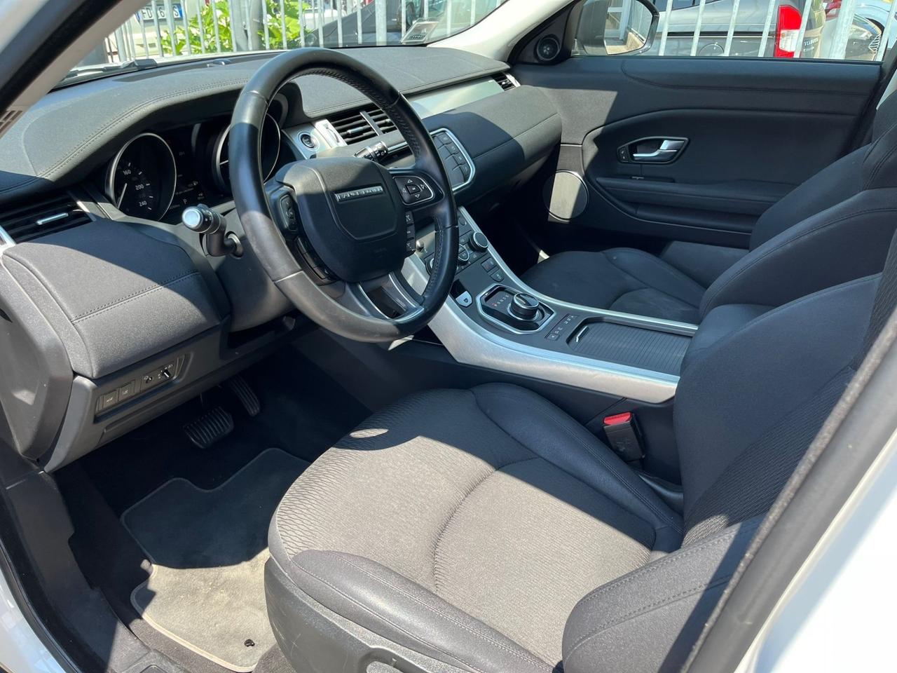 Land Rover Range Evoque 2.0 TD4 150 CV 5p. Pure