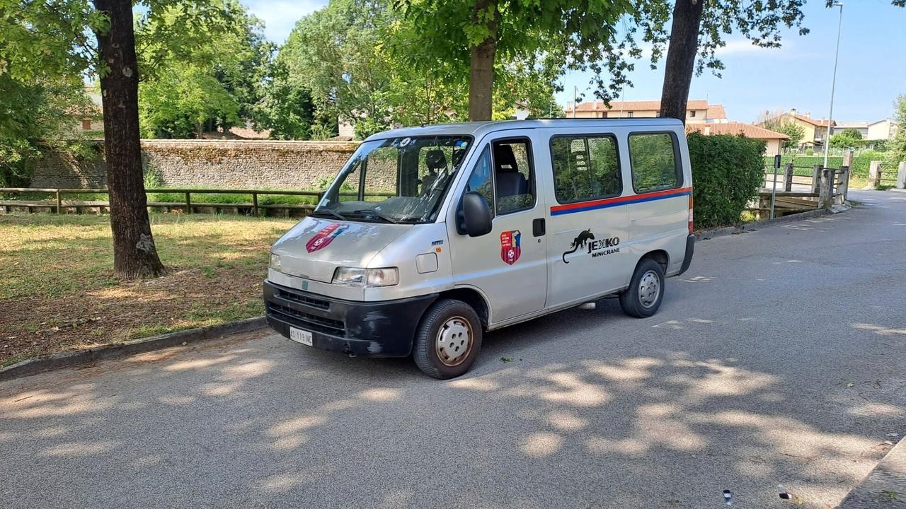 Fiat Ducato 14 2.5 TD 9 posti CLIMA