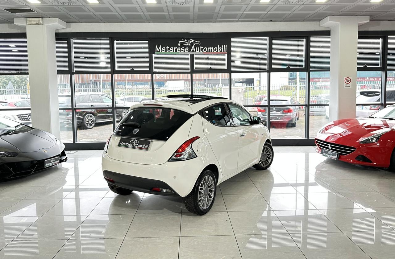 Lancia Ypsilon 1.2cc 69cv TettoApribile Sensori Finanziabile