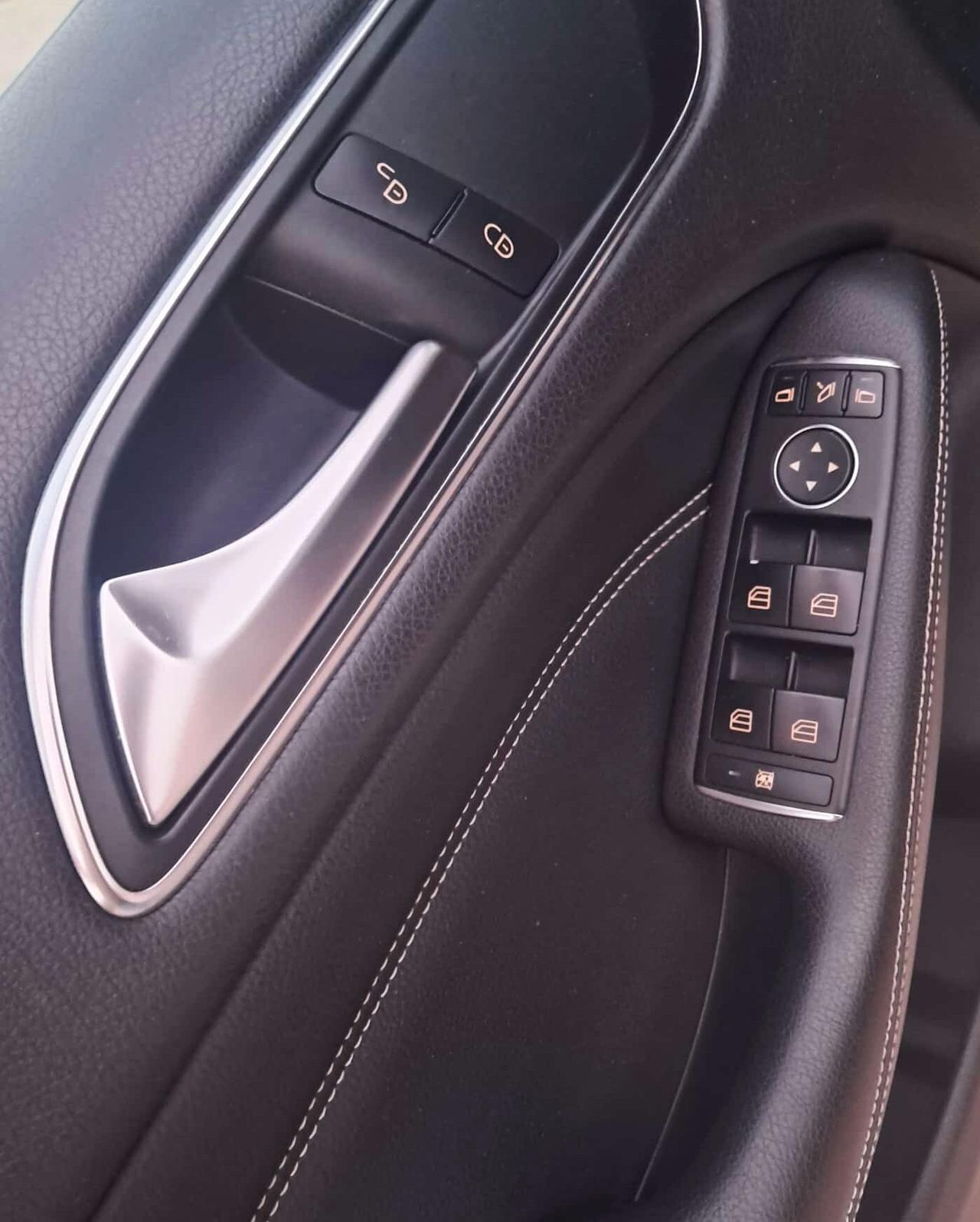 Mercedes-benz B 180 CDI BlueEFFICIENCY Premium