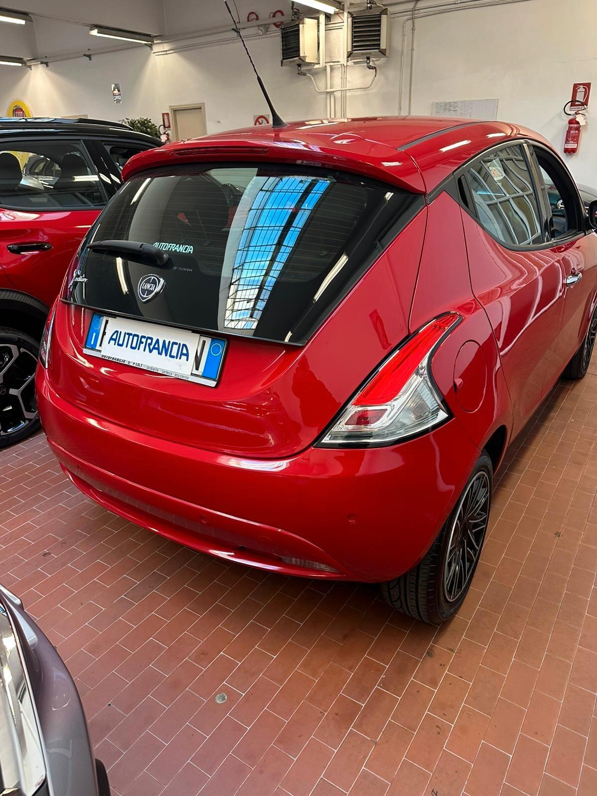 Lancia Ypsilon 1.2 69 CV 5 porte S&S Gold