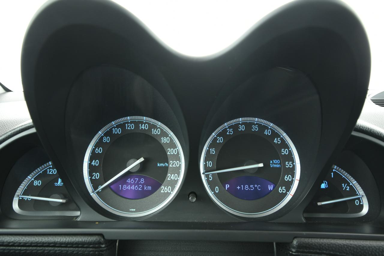 Mercedes-Benz SL 500 V8 ORIGINAL PACK AMG
