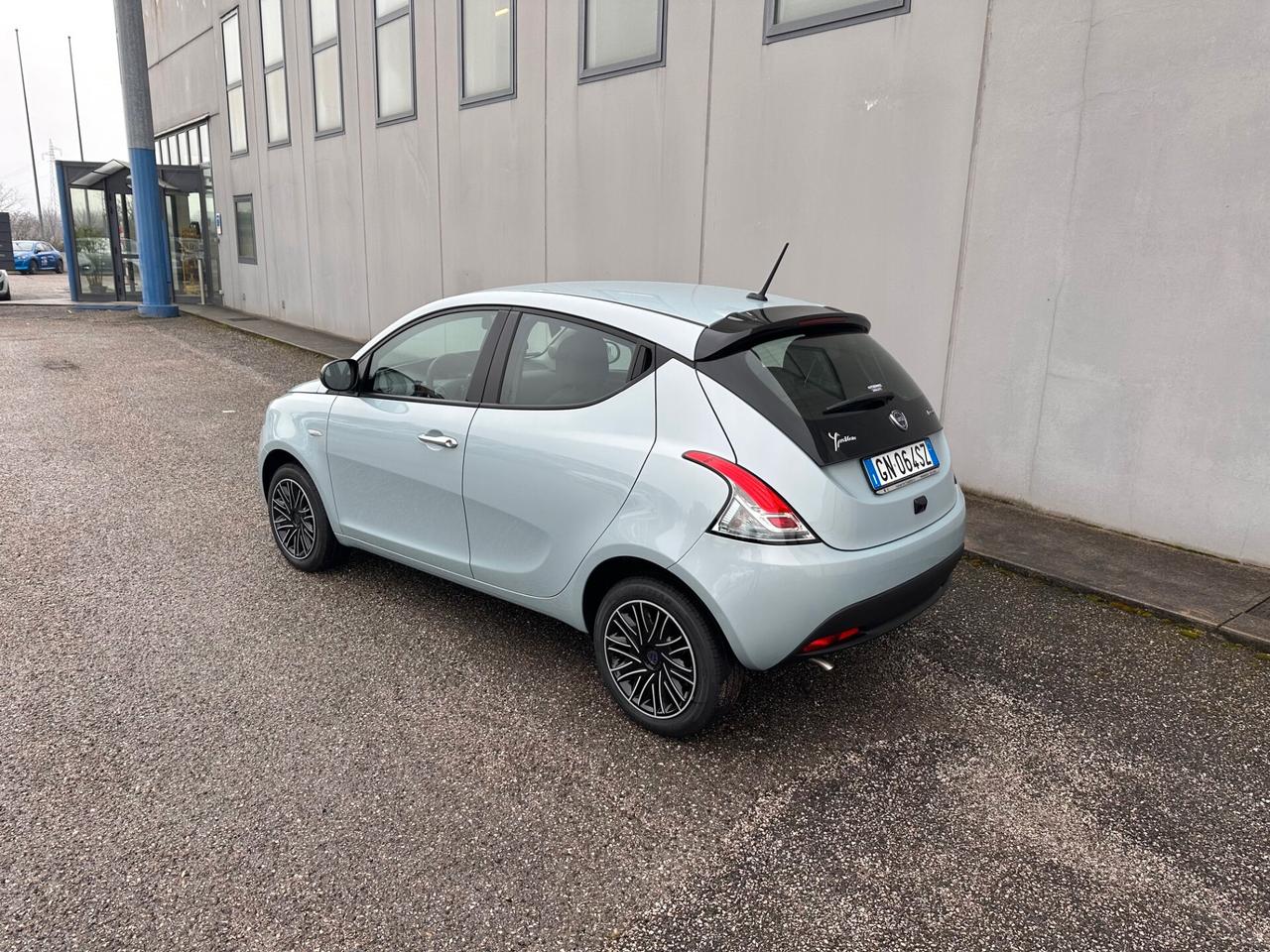 Lancia Ypsilon 1.0 FireFly 5 porte S&S Hybrid Gold Plus