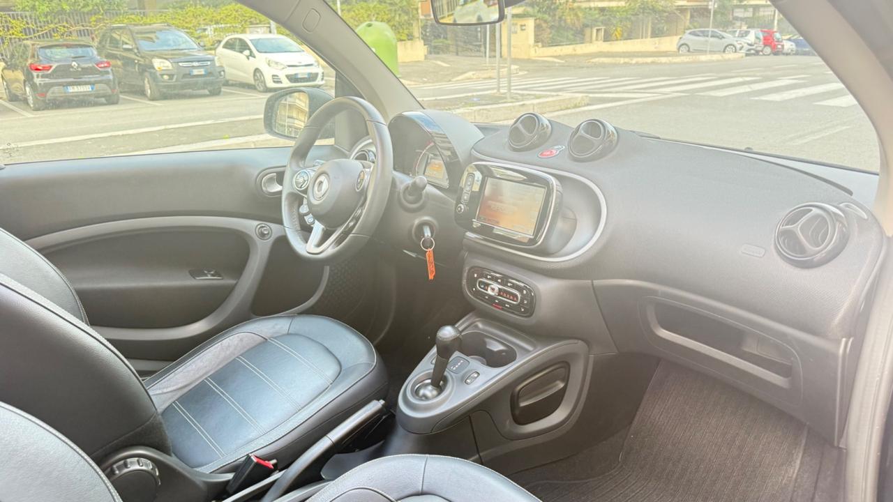 Smart ForTwo 90 0.9 T twinamic cabrio Prime LED NAVI KAMERA PDC BLUETOOTH