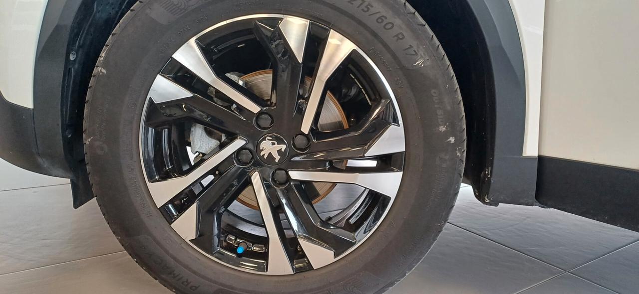 Peugeot 2008 PureTech 130 S&S Allure Navi Pack