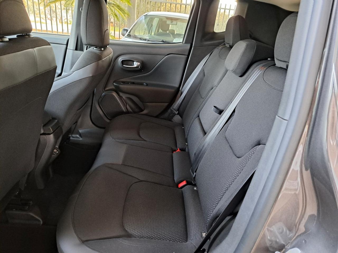 Jeep Renegade 1.6 Mjt DDCT 120 CV Night Eagle