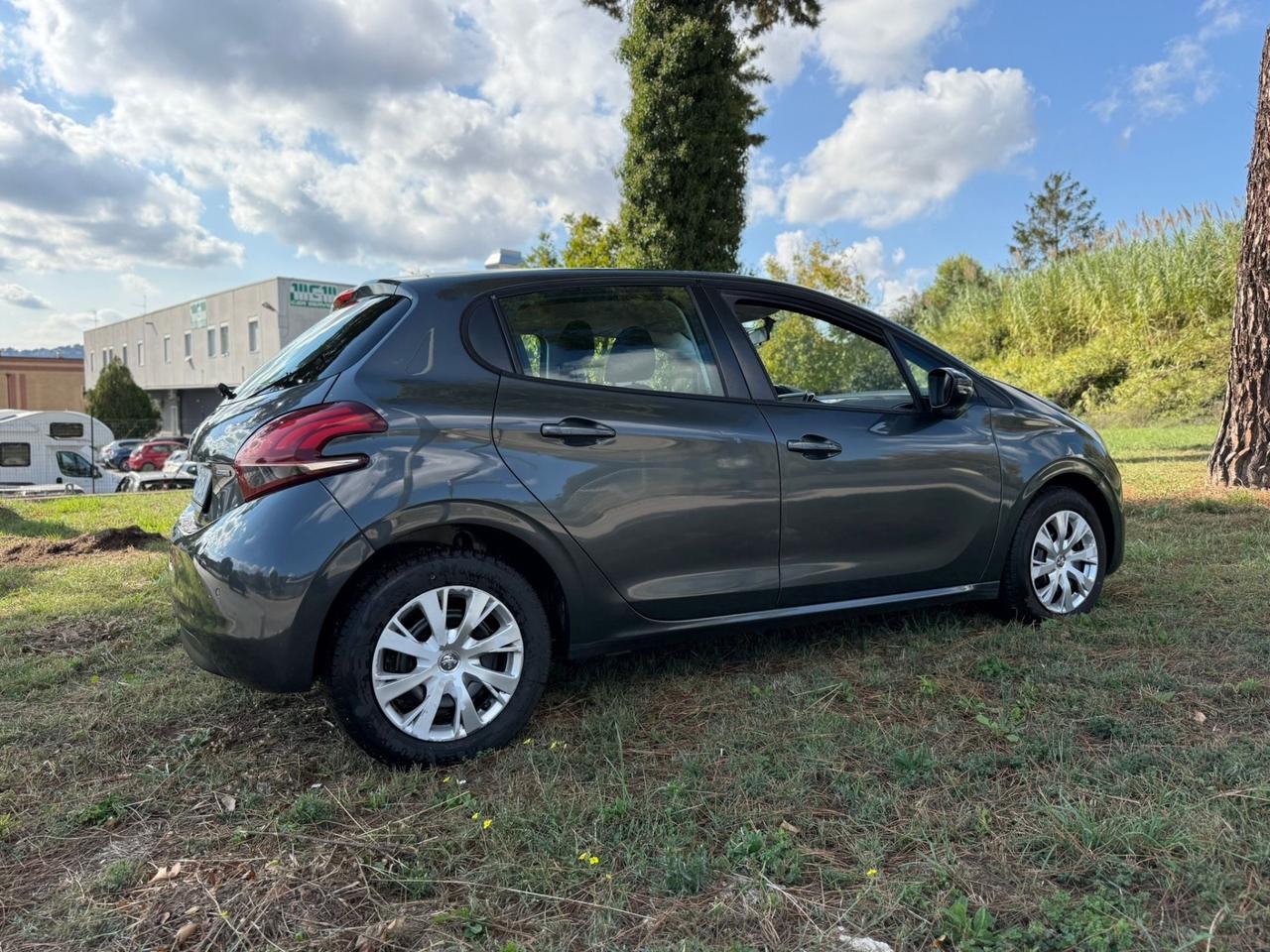 Peugeot 208 5porte 1.2 GPL benzina EURO6B