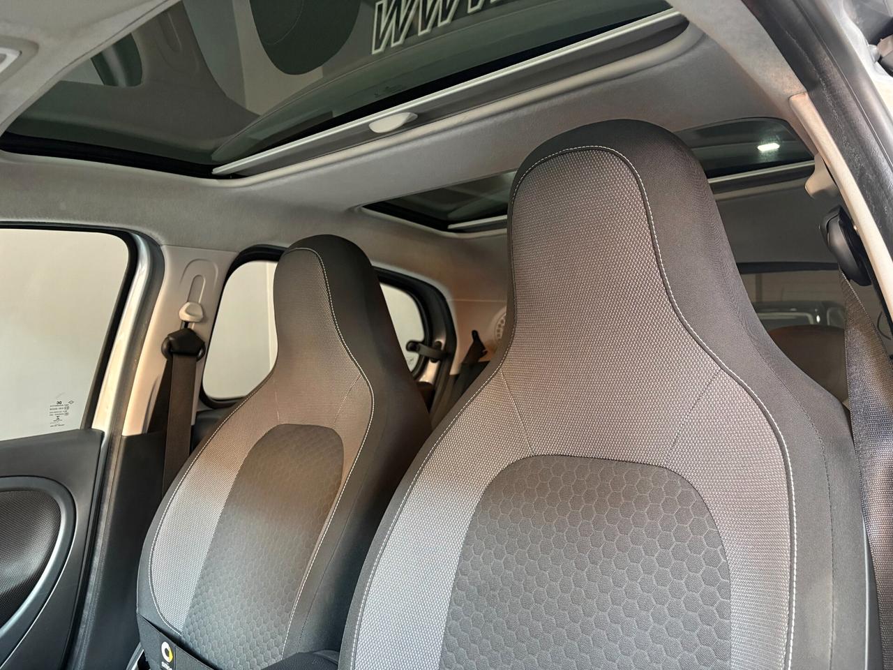 IN ARRIVO - smart forFour EQ Pulse ITALIANA - IN ARRIVO