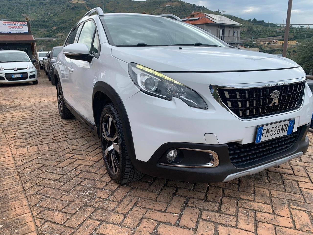 Peugeot 2008 BlueHDi 120 S&S Allure