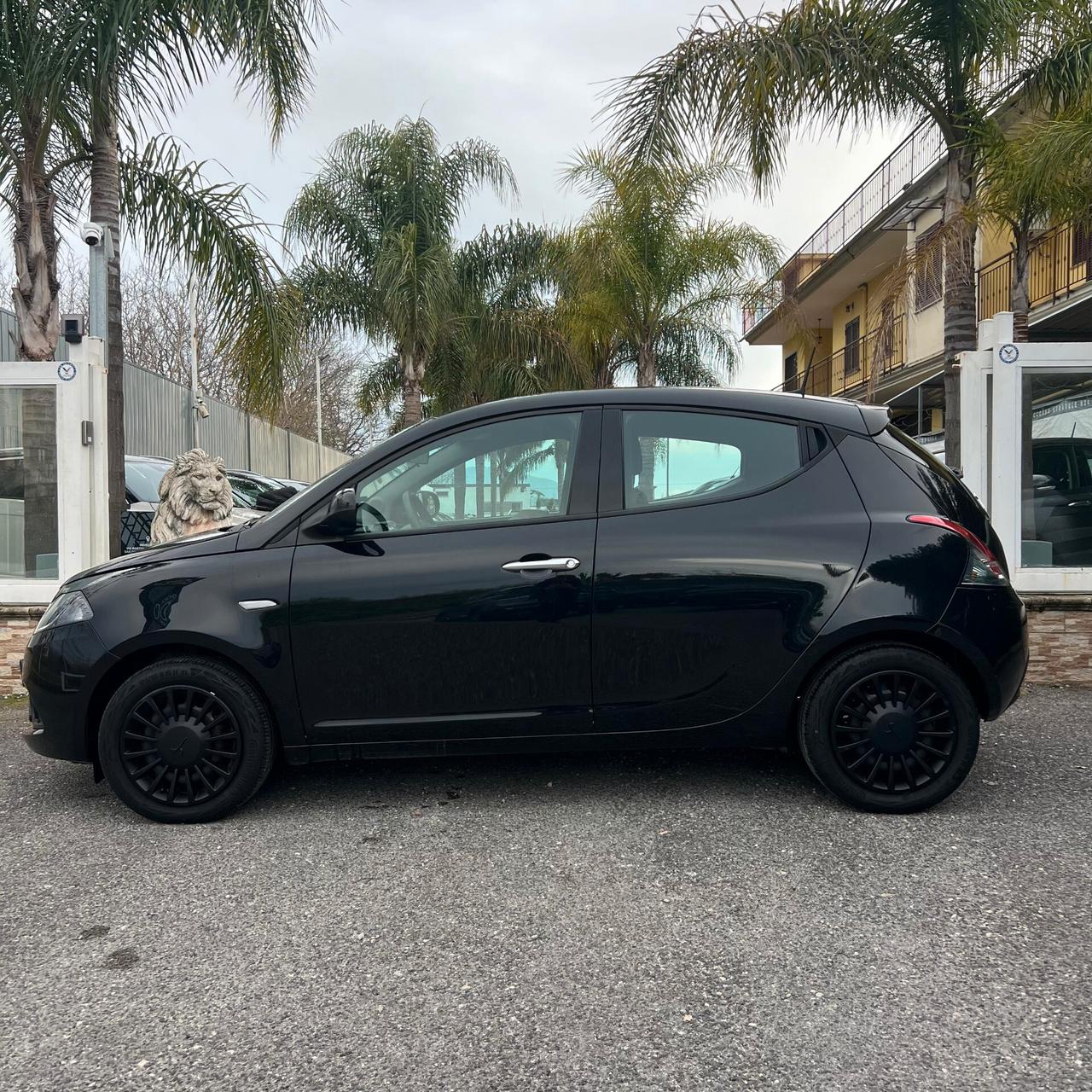 Lancia Ypsilon 1.2 69 CV 5 porte GPL Silver Plus