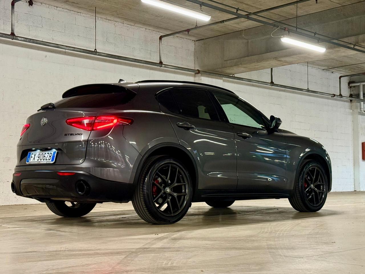Alfa Romeo Stelvio 2.2 Turbodiesel 190 CV AT8 Q4 B-Tech